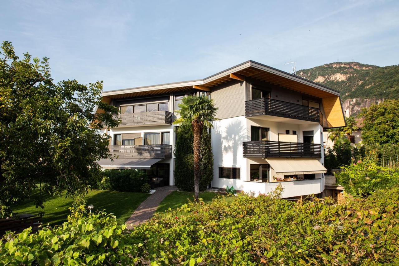 Julias Guesthouse Ora / Auer Exterior photo